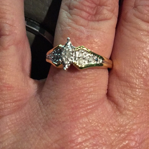 Diamond Ring - Picture 2 of 2